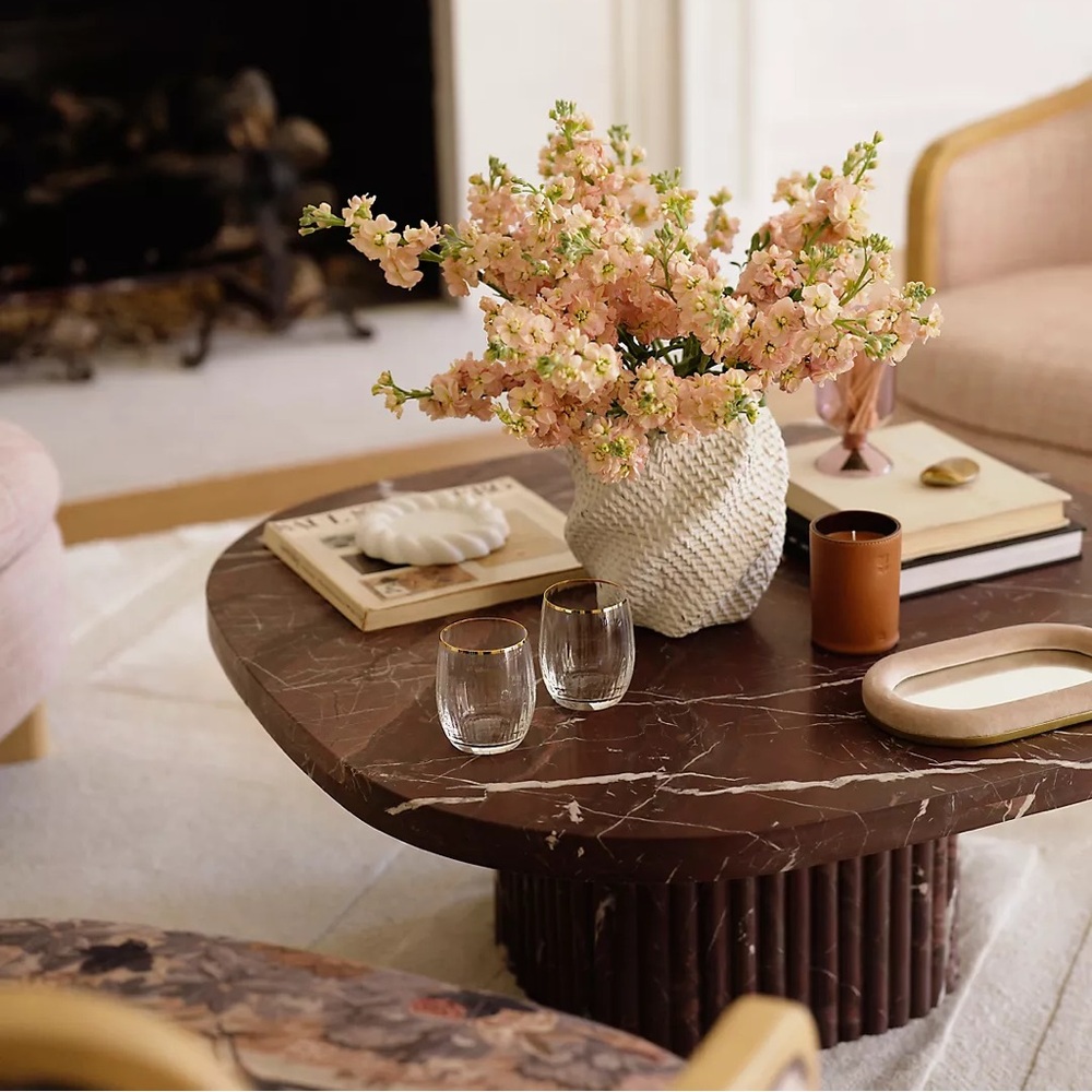 Anthropologie Icon Embossed Woody Leather & Leaves Glass Candle With Leather - Picture 3 of 3